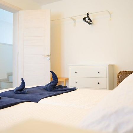 Apartamentos El Marinero - Avenida Калета де Себо Екстериор снимка