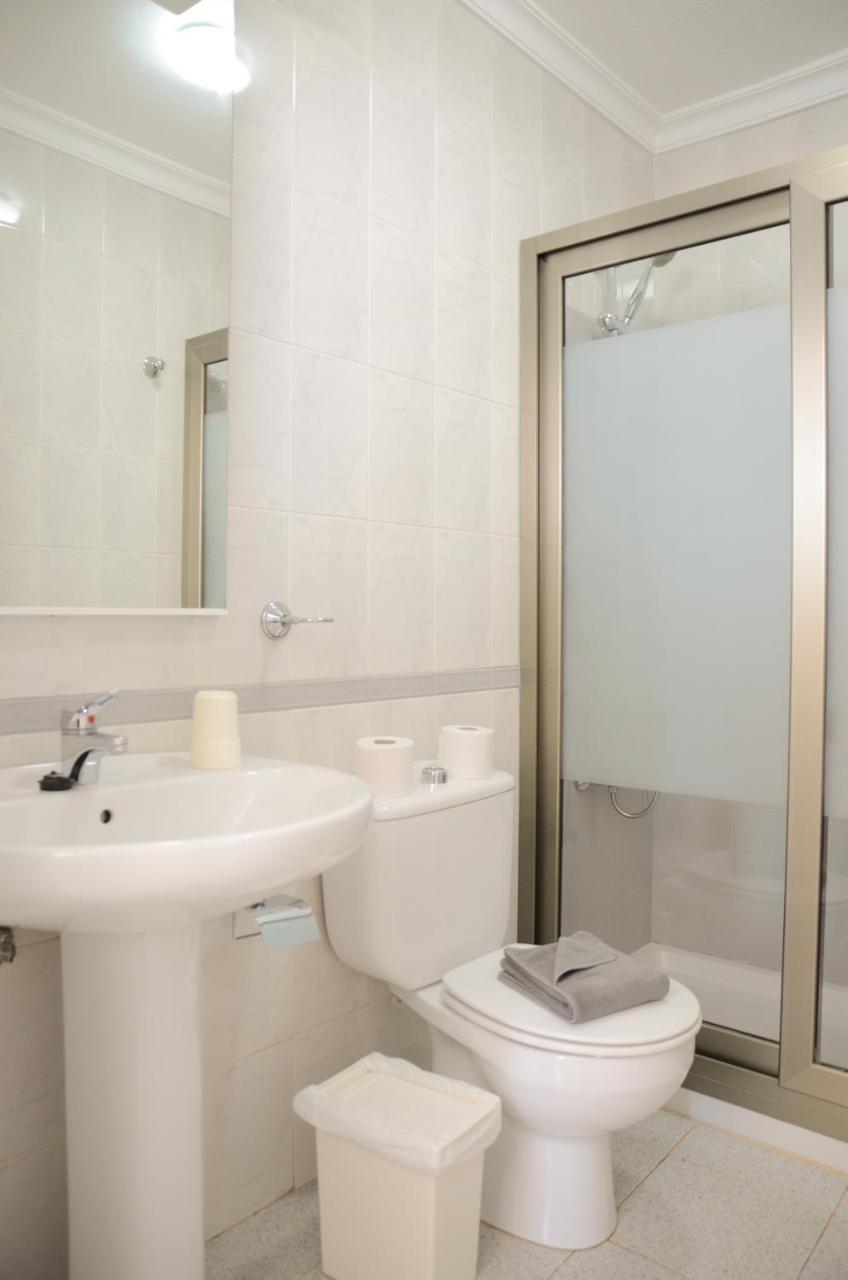 Apartamentos El Marinero - Avenida Калета де Себо Екстериор снимка
